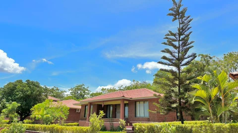 Regenta Resort Mango Village Guhagar Kudan Ngoại thất bức ảnh